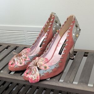 Beverly Feldman Embellished Heels • Sequin Bow • Lucite Heel • Size 7